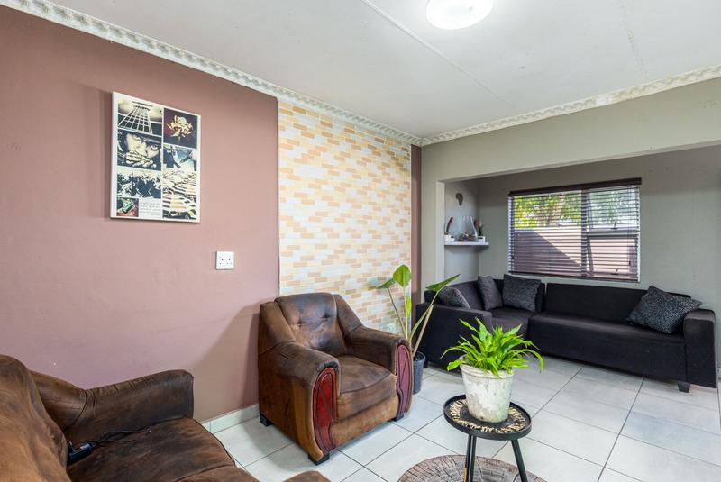 4 Bedroom Property for Sale in Pelican Park Western Cape